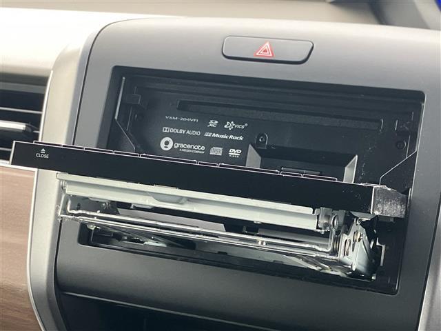 納車前に内外装のクリーニングをいたします。各種コーティング（別途有料）もご用意しておりますので、是非ご相談ください。