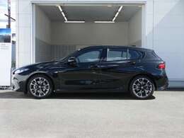 1年間または2年間・走行距離無制限の全国BMWディーラーで受けていただける保証が付帯しています！2年間保証の車両については、別途有償にて保証を最大2年間延ばせる『延長保証プログラム』もご利用可能です。