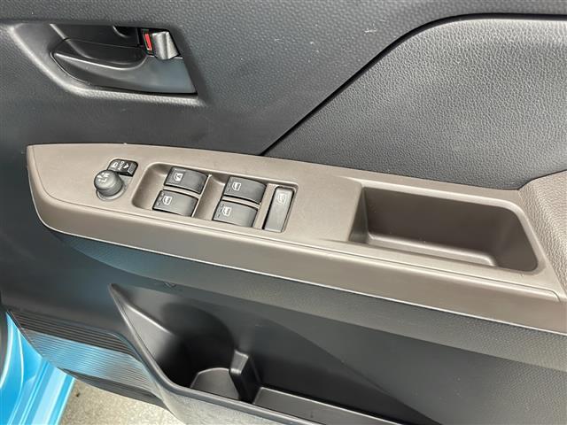 気になる車はお電話やメールで当店にお問い合わせください。なお、お電話での在庫の取り置きはできません。ご来場の際は、商談が重なる事が増えていますので事前に在庫有無をご確認くださいませ。