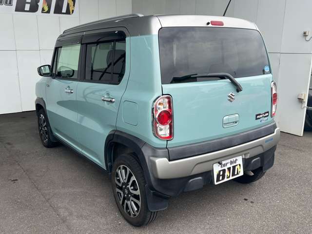 外装は専任のスタッフが真心込めて、念入りに洗車を行い、丁寧にワックス磨きをしておりますので、ピカピカに仕上がっております☆お好みでコーティングなども別途承ります。