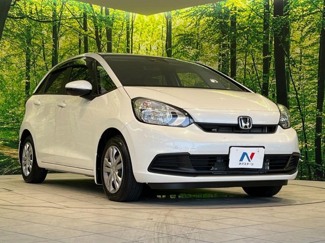 大好評のボディコーティング「弾スプラッシュコート」もご納車までに施工可能。通常のガラスコートと異なる、耐久年数6年の無機質ガラスコーティングが、ボディをキレイな状態に保ってくれます。