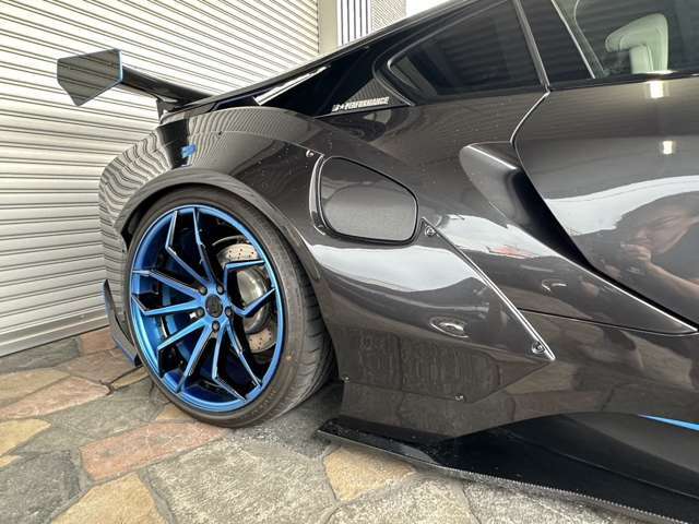 エアサス全下げ状態（AirREX）BCフォージド20インチAW/R255/35R20