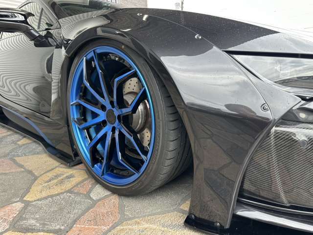 エアサス全下げ状態（AirREX）/BCフォージド20インチAW/F235/35R20