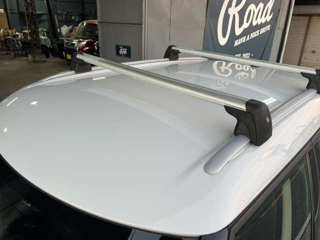 目立つようなヘコミや傷もなくキレイかと思います。