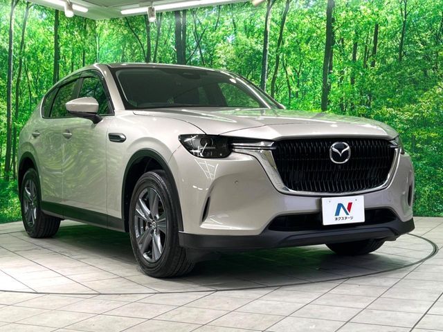大好評のボディコーティング「弾スプラッシュコート」もご納車までに施工可能。通常のガラスコートと異なる、耐久年数6年の無機質ガラスコーティングが、ボディをキレイな状態に保ってくれます。
