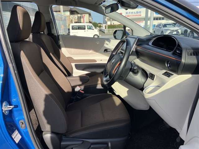 フロントシート