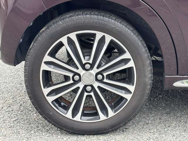 車の詳細についてのお問い合わせは、メール見積り又はフリーダイヤル0066-9711-222843までお問い合わせ下さい。当社スタッフが詳細をご説明させて頂きます。
