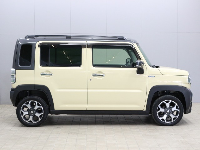 【コーティング】好評のコーティング施工で愛車のボディをケアしませんか？紫外線や酸性雨等の劣化によって塗装面の光沢の消失や塗装の剥離を防ぎます！