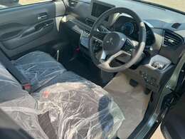 オプションパーツは多数取り揃えておりますので、気軽にお問合せください。ETC車載器やドライブレコーダーの取り付けなどご対応させていただきます。