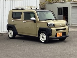 【LEDヘッドライト】が装備されています。夜間走行時や雨の日に明るく安全に前方を照らすことが出来ます。対向車からも見えやすいので相手に接近を知らせることも出来ます。