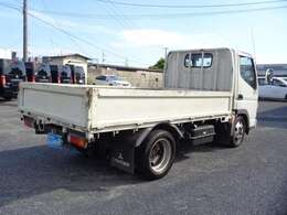 当店は販売だけでなく、買取にも力を入れています。古くなった軽トラ、小型、中型、トラック等、高価買取致します。是非お売り下さい。県外でも大歓迎です。お気軽にお電話下さい。