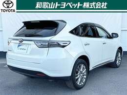 リフレッシュクリーニング「爽・快・車」施工！和歌ル山トヨペットの専門のスタッフが、独自の技術で一台一台丁寧に、内外装の清掃や除菌抗菌。下廻りやエンジンルームなど普段見えないところもキレイに仕上げます！