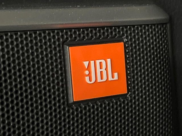 【JBLサウンドシステム付き純正ナビ】充実のナビ機能はもちろん、高度なチューニング能力が搭載されており、高音質な音楽をお楽しみいただけます♪