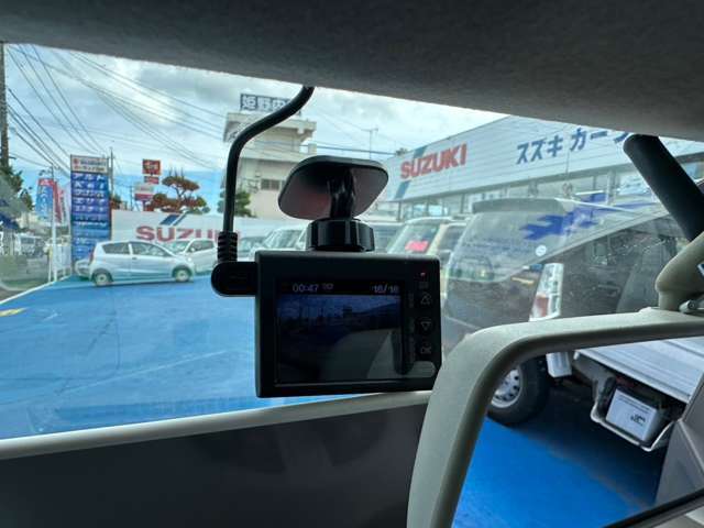 カーセンサーネットにお得な中古車を厳選して展示しております。国道197号線沿いに展示場がありますので、ご来店前はお気軽にご連絡ください。大分県での中古車選びはカーセンサー♪川崎自動車まで！！