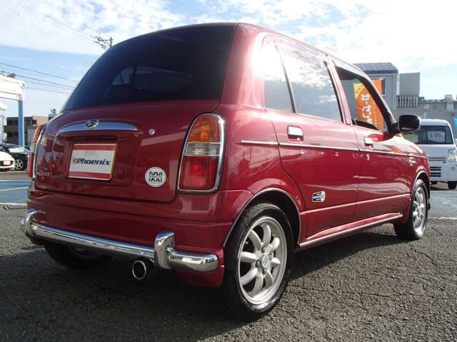 車検7年2月★走行5万キロ★メモリーナビ★地デジ★ETC★プロテインブラックレザーシート★4速AT★メッキドアミラー★メッキパーツ★ミニライト専用14インチアルミ★キーレスキー★フォグライト★