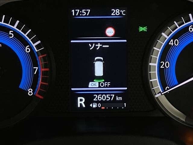 障害物を感知し知らせてくれるので安心です♪