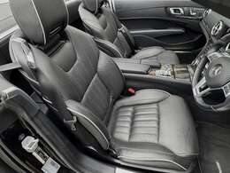 ハンドルやシートには座り心地が良いシートでより一層ベンツの高級感を味わいながらドライブが楽しめます。ハンドルを握った感覚とシートの座った感触はまさにベンツオーナーだけに許された特別な空間ですよ。