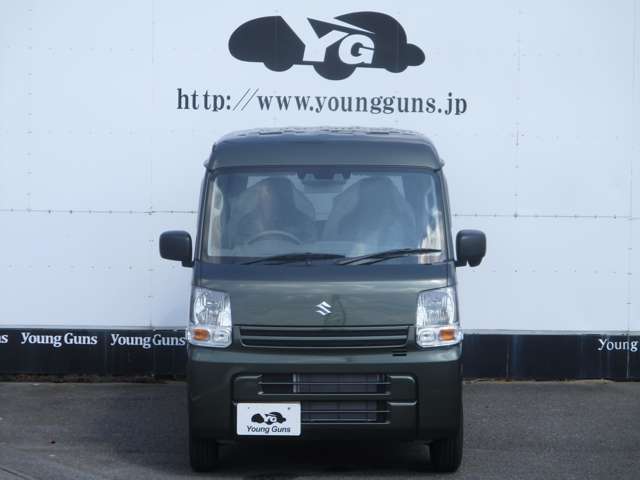 ★納車前の整備★自社認証修理工場を完備しておりますのでお任せください！一台一台コンディションの異なるお車の状態を把握し、当社の整備士による的確な整備を施します！