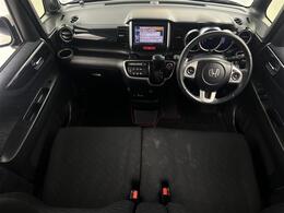 【インパネ全体】全方位で視界が広く、高い目線で運転もしやすいです！