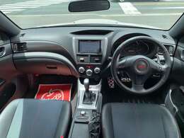 このインプレッサの注目の3つのポイント♪1：買取車両ダイレクト販売　　2：4WDターボ　　3：大型リアスポイラー
