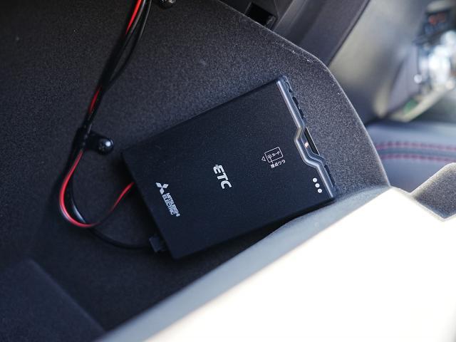 ETC車載器搭載です。スマートICも増えてきており、必須装備といって良い便利装備です。