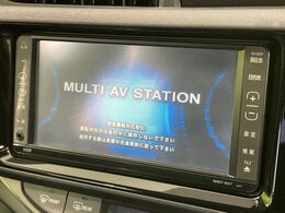 【純正ナビ】人気の純正ナビを装備しております。ナビの使いやすさはもちろん、オーディオ機能も充実！キャンプや旅行はもちろん、通勤や買い物など普段のドライブも楽しくなるはず♪