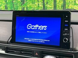 【純正ナビ】人気の純正ナビを装備しております。ナビの使いやすさはもちろん、オーディオ機能も充実！キャンプや旅行はもちろん、通勤や買い物など普段のドライブも楽しくなるはず♪