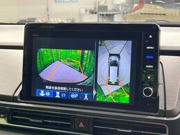 【マルチビューカメラシステム】専用のカメラにより、上から見下ろしたような視点で360度クルマの周囲を確認することができます☆死角部分も確認しやすく、狭い場所での切り返しや駐車もスムーズに行えます。