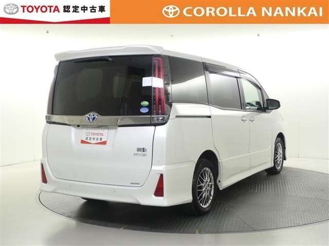 スタイリッシュなリヤテールライト♪