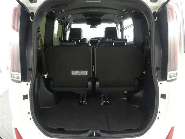 多彩なシート形態であらゆるシーンに対応できますよ。