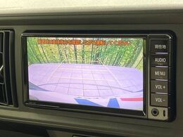 【バックカメラ】駐車時に後方がリアルタイム映像で確認できます。大型商業施設や立体駐車場での駐車時や、夜間のバック時に大活躍！運転スキルに関わらず、今や必須となった装備のひとつです！