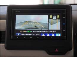 ◆バックカメラ◆リバースにするだけで映ります、後方の安全確認や、狭い駐車場での車庫入れ、雨の日や夜間など視界の悪い時に便利です！安全にバックする為には欠かせない装備です。
