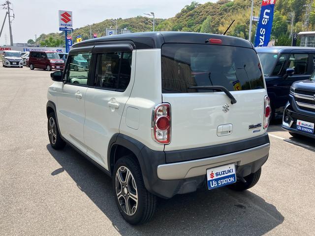 以上、外装のご紹介でした。車両についてご不明な点がございましたら、お気軽にお問合せ下さいませ♪