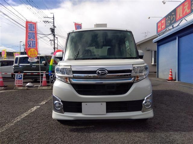 外装色は綺麗なパールホワイト