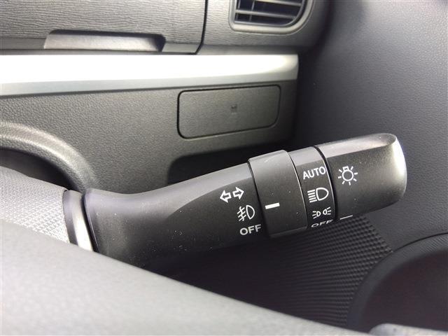 【オートライト】オートライト機能もあり暗い場所では自動点灯するので便利ですね！