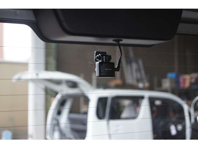 リヤドライブレコーダー