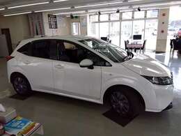 ■札幌ホンダ南郷店は室内ショールーム完備■明るいショールーム内でゆっくりお車をご覧いただけます！事前にご連絡頂けますとスムーズにご案内できます