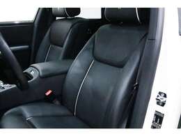 当店のお車は、全車「一般財団法人日本自動車査定協会」の「車両状態確認証明証」付きとなり、査定協会の定める、「修復履歴なし・外板価値減価に該当する要因なし」のお墨付きとなりますのでご安心下さい！！