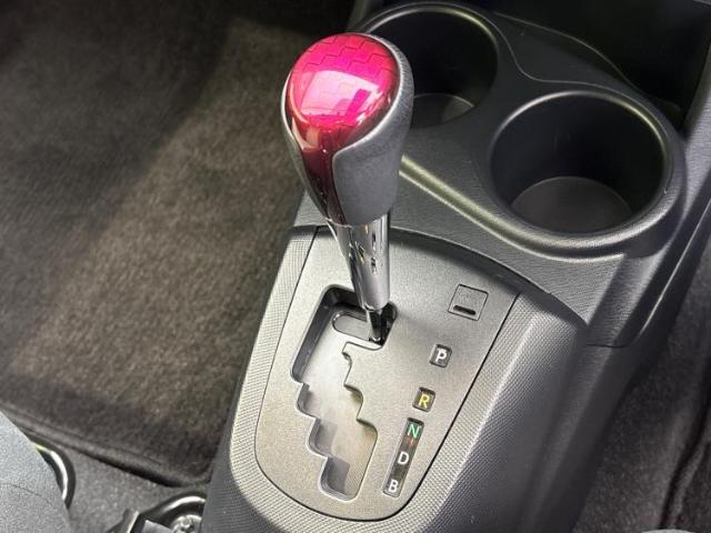 国産車から輸入車まで多様なお客様のニーズのお応えできるように、全国規模で豊富な在庫展開！車のことならWECARSへ！