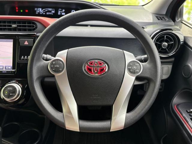 WECARSの展示場では実際に見て、触ってお車をお選びいただけます！知識の豊富な営業スタッフが様々なカーライフをご提案いたします！