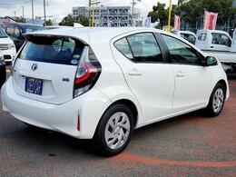 ツヤツヤピカピカ☆ボディガラスコーティング施工！！汚れが付きにくく、洗車も楽々♪撥水性も良く愛車が見違える程です！