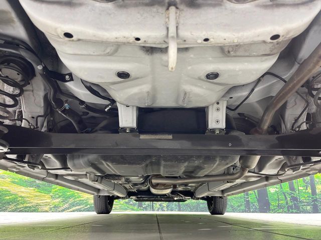 下回りがきれいなうちに、防錆加工の施工がオススメ。降雪地域はもちろん、沿岸部にお住いの方や、趣味でマリン・ウィンタースポーツをされる方にご好評いただいております。