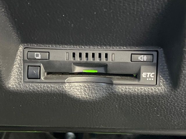 【ETC】高速道路の料金所をストレスなく通過！話題のスポットやサービスエリアに多い「スマートIC」利用時は必須のアイテムです。当店でセットアップを実施、ご納車当日からすぐにご利用いただけます！