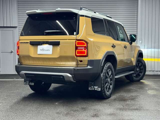 モデリスタ：セキュリティナンバープレートボトル/リヤバンパーステップガード/リヤスポイラー/LEDフォグランプバルブ/LEDスマートフットライト/インテリアイルミネーションキット/シグネチャーイルミブレード