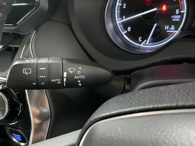 運転席周りに大きな傷、汚れ、へたりなどなく良質な状態です！