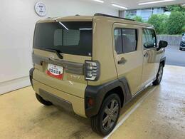 当店では車両本体価格以外に、諸費用を含めた支払総額も表示しておりますので、お客様の予算にピッタリのおクルマお選びができます。コーティングやJAFをセットにしたオトクな購入パックも好評です。