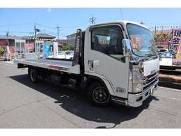 6MT！ラジコン付き！ウインチ付き！メッキパーツ多数で装飾！ドレスアップ！電格ミラー！ナビ！フルセグ！バックカメラ！CD！キーレス！ETC！LEDライト！外品テール！カッコイイです！アクセス多数！