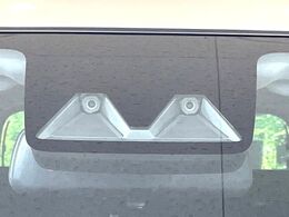 【トヨタセーフティセンス】走行中に前方の車両等を認識し、衝突しそうな時は警報とブレーキで衝突回避と被害軽減をアシスト。より安全にドライブをお楽しみいただけます。