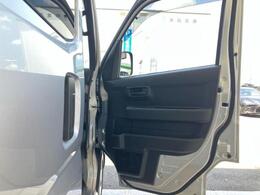 「この車の写真をもっと見たい」「状態が気になる」「この装備はついている？」どんな小さな疑問でもお気軽にお問い合わせください！