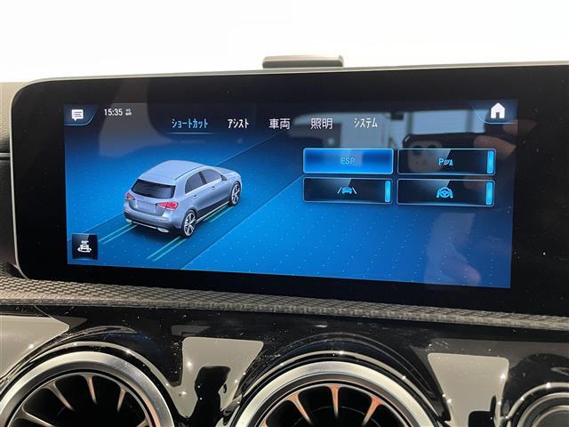 LIBERALAでは多種多様の車種をご用意させていただいております。お客様がご納得いくまで、そのお車の持つ特性を五感すべてで感じ取っていただける場をご提供します。